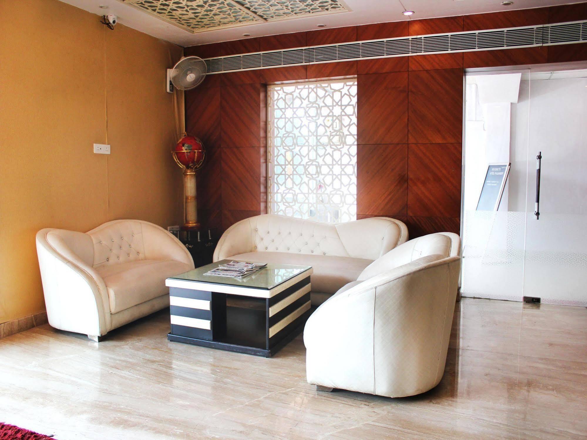 Hotel Rajmandir Faridabad Exteriér fotografie