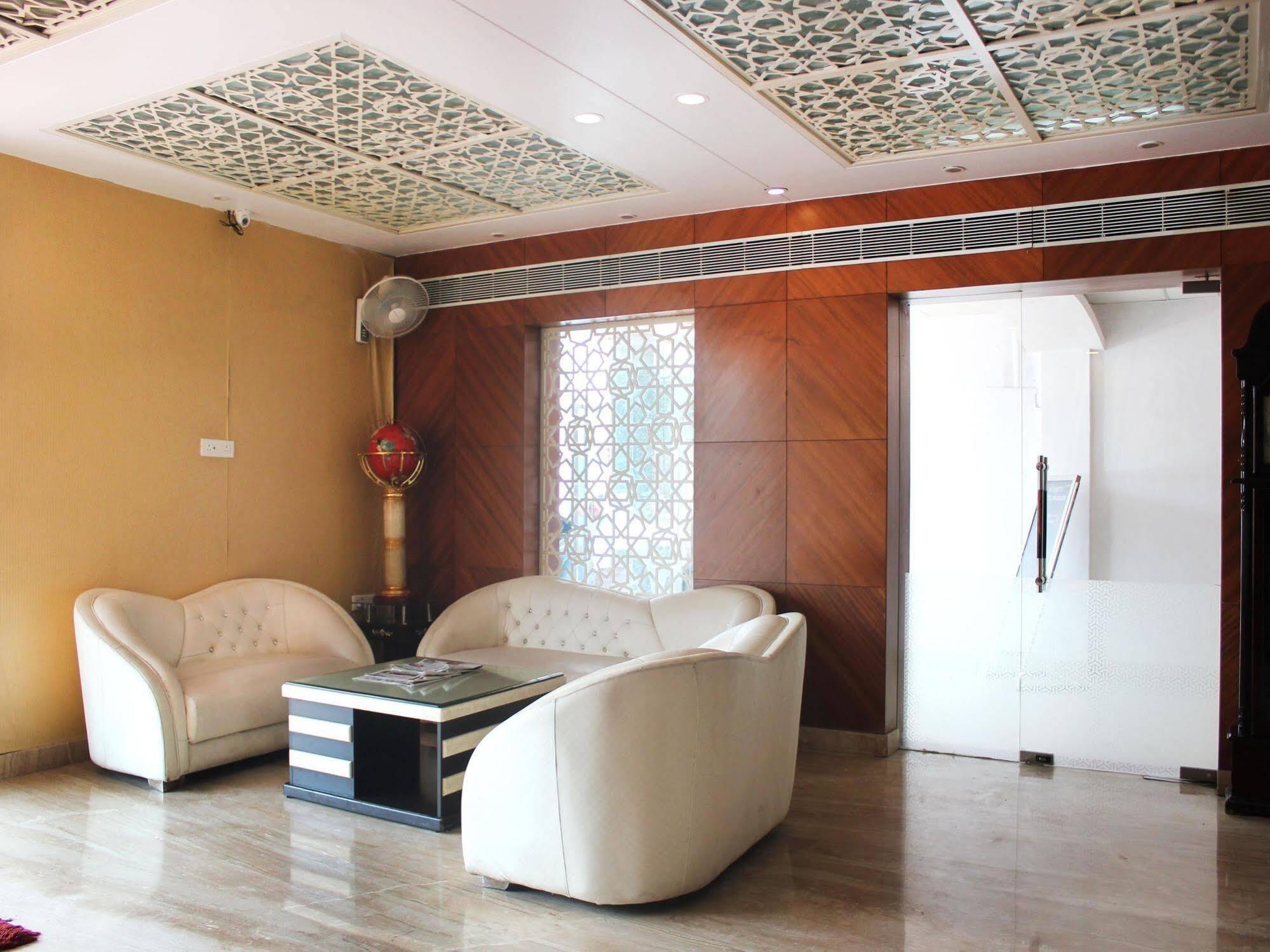 Hotel Rajmandir Faridabad Exteriér fotografie