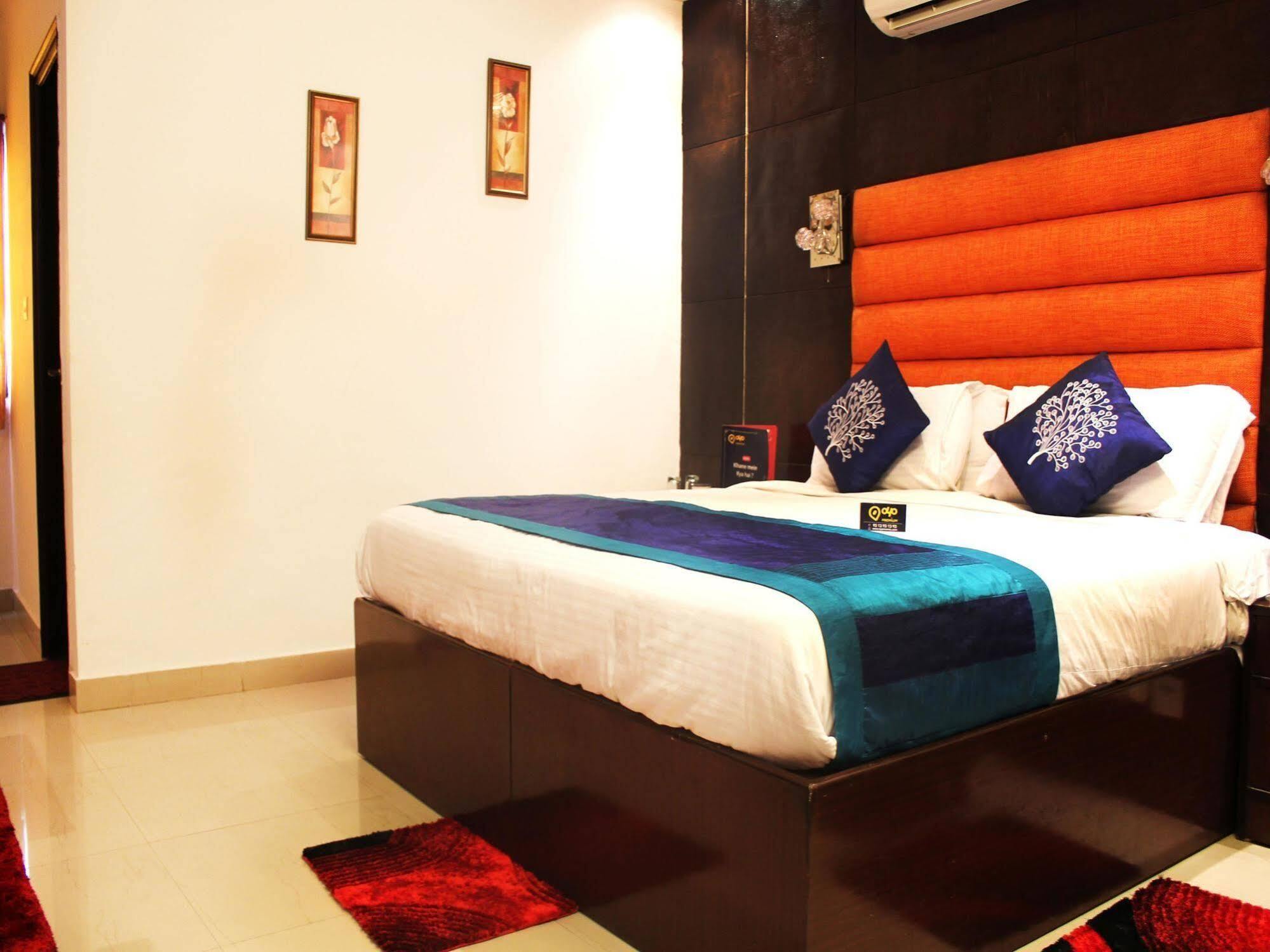 Hotel Rajmandir Faridabad Exteriér fotografie