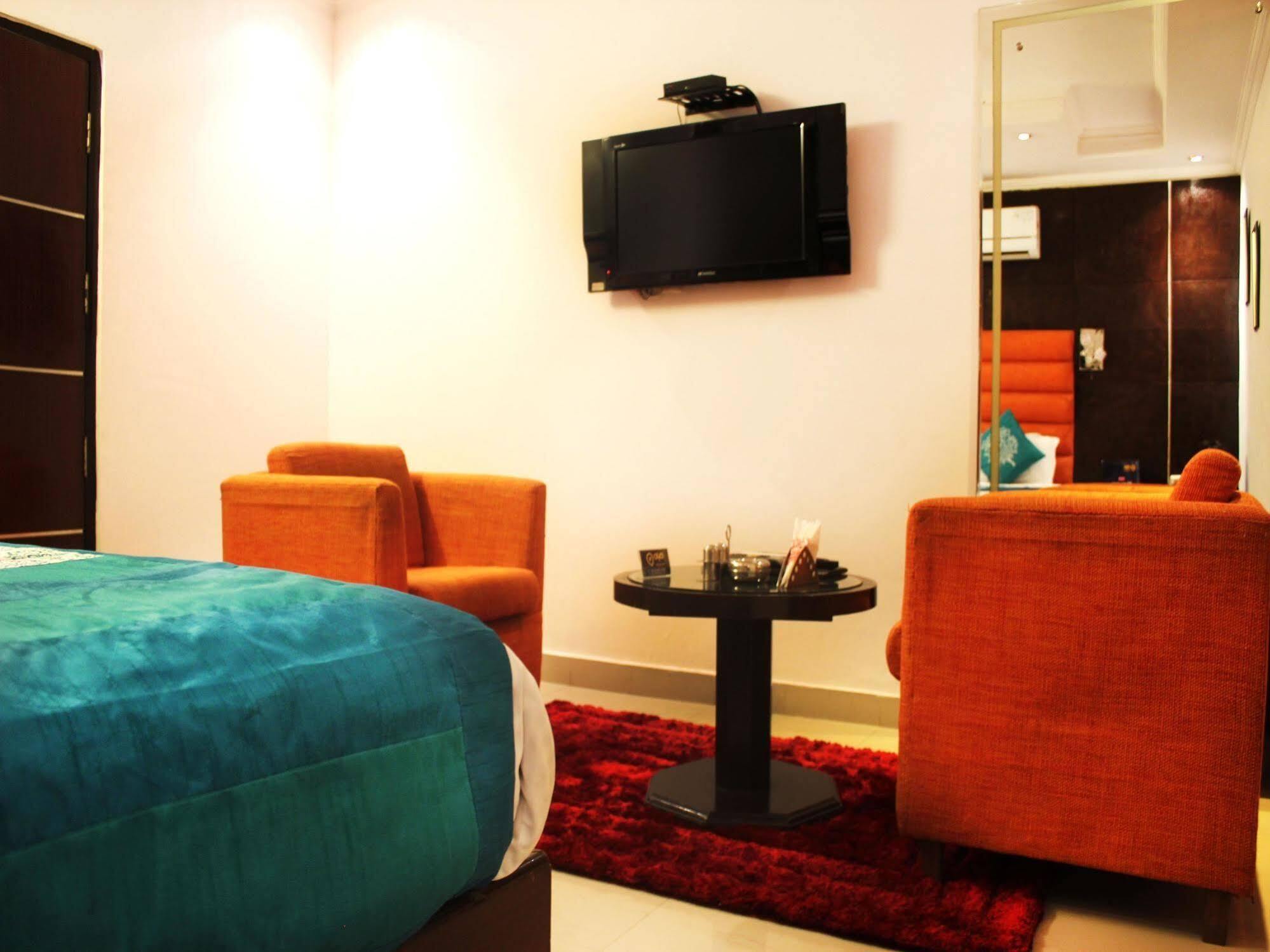 Hotel Rajmandir Faridabad Exteriér fotografie